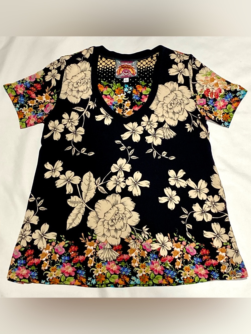 Johnny Was Redland Favorite Top Black Base Cream Floral Print Multi Color Border - Picture 2 of 12